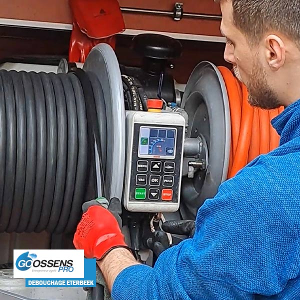 DEBOUCHAGE ETTERBEEK | GOOSSENS PRO | HYDROCURAGE